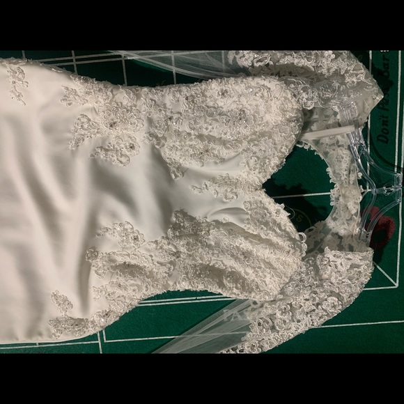 Wedding Dress NWT - Picture 9 of 16
